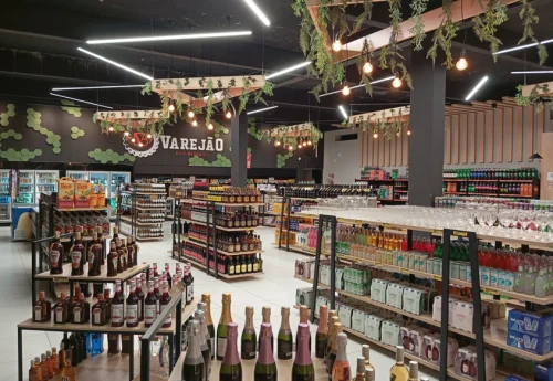 FAZIZ ILUMINAÇAO SUPERMERCADOS E ATACADISTA