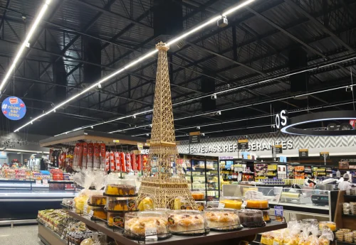 FAZIZ ILUMINAÇAO SUPERMERCADOS E ATACADISTA